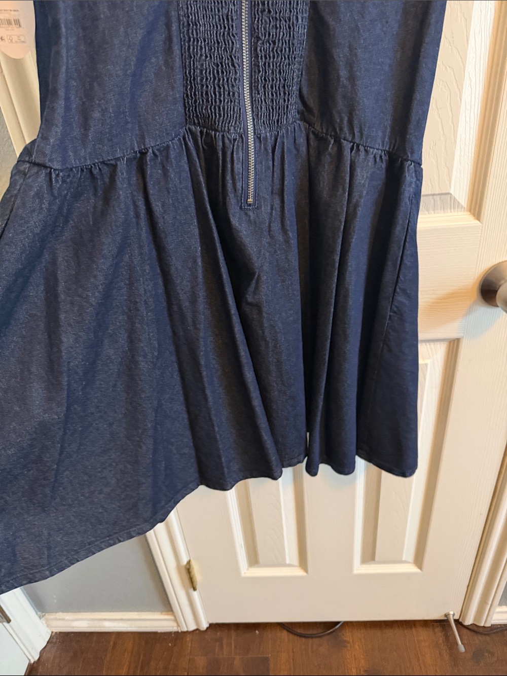 Women’s Sleeveless Dark Blue Denim Dress W/pockets - Picture 9 of 9
